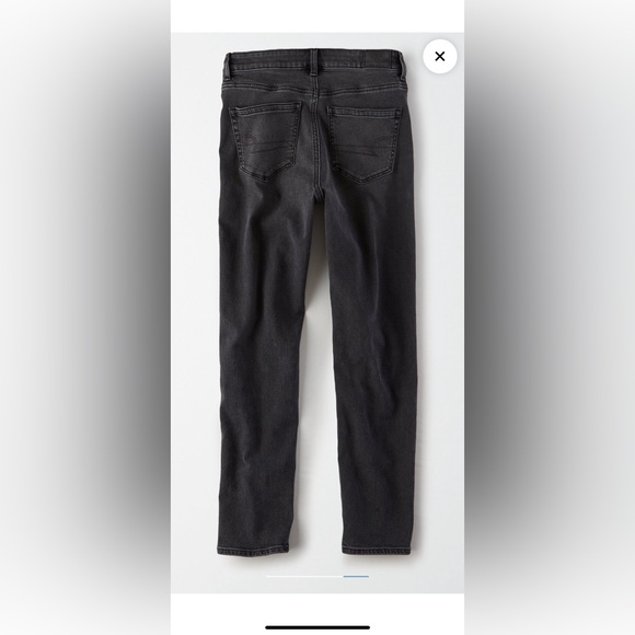 Black Mom Jeans - American Eagle - Picture 4 of 8